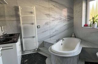 Haus kaufen in 89134 Blaustein, Großzügiges vielseitiges Haus in Blaustein, mit gehobener Ausstattung im 1. Stock, 2006 kernsaniert