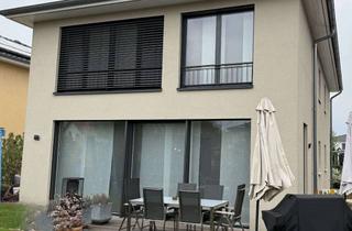 Einfamilienhaus kaufen in 10318 Karlshorst, Modernes Einfamilienhaus mit 5,5 Zimmern in Berlin-Karlshorst