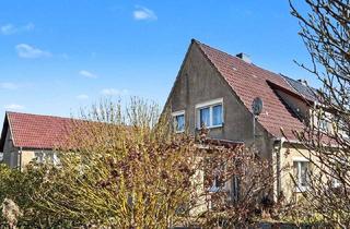 Doppelhaushälfte kaufen in 17121 Loitz, Attraktive, sanierbare Doppelhaushälfte mit großer Einliegerwohnung in Rustow (Loitz)
