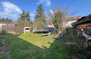 Grundstück zu kaufen in 63594 Hasselroth, Abrissgrundstück mit 1-geschossigem Einfamilienhaus bebaut– ideal für Neubau oder als Kapitalanlage!