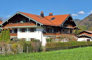 Wohnung kaufen in 83250 Marquartstein, Hübsches Maisonette-Appartement mit teilw. überdachter Südterrasse