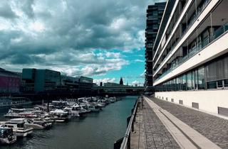 Loft kaufen in Im Zollhafen 14, 50678 Altstadt-Süd, Loft mit Blick auf den lebendigen Hafen