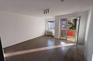 Wohnung kaufen in Hochstrasse, 12209 Lichterfelde, Ruhige 2-Zi.-Wohnung mit Balkon und Garten in Lichterfelde - renovierungsbedürftig