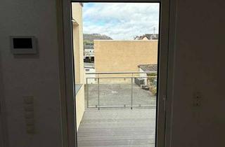 Wohnung mieten in 56626 Andernach, komplett sanierte 2,5-Zimmer Wohnung (OG) - mit Balkon in Andernach