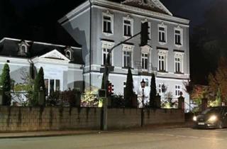 Wohnung mieten in Hauptstraße 101, 42555 Velbert, Stilvolle 2-Zimmer-Wohnung in herrschaftlicher Villa mit kleinem Balkon & parkähnlichem Garten