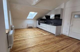 Wohnung mieten in Darmstädter Landstraße 27, 60594 Sachsenhausen, Erstbezug in klimatisierte 1,5-Zimmer Dachgeschosswohnung