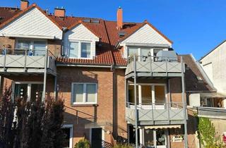 Wohnung mieten in Michaelisstraße 51, 24837 Schleswig, Renoviert: Ruhige Oase mit Gartenzugang im Stadtzentrum - 2,5-Zimmer, EBK, Balkon, Garage