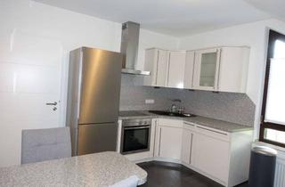 Wohnung mieten in 40882 Ratingen, Helle, 2 -Zimmer Dachgeschosswohnung mit Einbauküche in Ratingen Ost mit Balkon