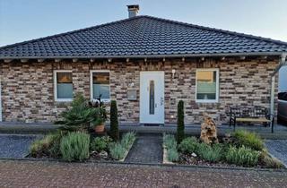 Haus kaufen in 47551 Bedburg-Hau, Bungalow mit Walmdach in bevorzugter Lage!