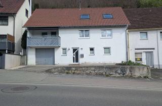 Einfamilienhaus kaufen in 72479 Straßberg, Modernisiertes 6-Zimmer-Einfamilienhaus mit Balkon, 3 Ebenen und Stellplatz in Straßberg