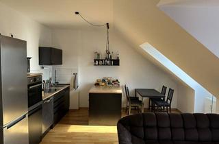 Helle 3-Zimmer Dachgeschosswohnung mit Balkon in Dachau in Dachau