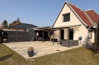 Einfamilienhaus kaufen in 18437 Stralsund, Stralsund - Einfamilienhaus mit großem Grundstück zu verkaufen