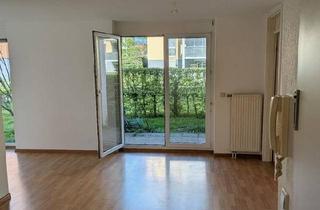 Wohnung kaufen in 79111 Freiburg, Freiburg im Breisgau - 2-Zimmer EG Wohnung mit Terrasse & TG in Littenweiler von Privat