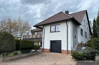 Haus kaufen in 97237 Altertheim, Altertheim - Freistehendes Haus in Unteraltertheim