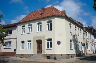Haus kaufen in 19417 Warin, Warin - PROVISIONSFREI, Stadthaus mit 3 freien Wohneinheiten