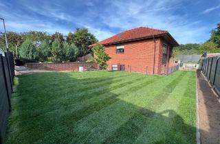 Einfamilienhaus kaufen in 30826 Garbsen, Garbsen - Einfamilienhaus mit Einliegerwohnung - Massivbau