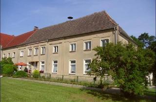 Mehrfamilienhaus kaufen in 18190 Sanitz, Sanitz - große Gutshaushälfte mit tollem Grundstück am Naturschutzgebiet