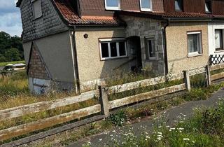 Doppelhaushälfte kaufen in 98597 Breitungen, Breitungen/Werra - Kleine Doppelhaushälfte, großes Geundstück und viel Potenzial