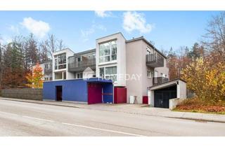 Wohnung kaufen in 82538 Geretsried, Wohnkomfort trifft Design – stilvolle Wohnung mit Wintergarten und Stellplatz