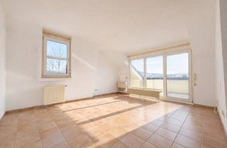 Wohnung kaufen in 97816 Lohr, Bezugsfreie 2-Zimmer-DG-Wohnung mit Loggia & TG-Stellplatz!