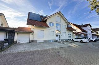 Wohnung kaufen in 79331 Teningen, 3,5 Zimmerwohnung im Erdgeschoss (links) in schöner Lage in Teningen-Nimburg