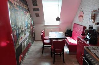 Wohnung kaufen in 04318 Anger-Crottendorf, Stilvolle DG-Wohnung mit Diner-Küche und luxuriösem Wellness-Bad.