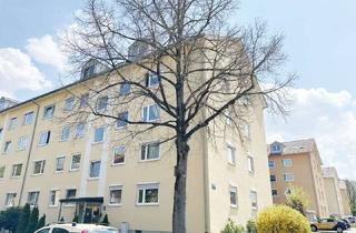 Wohnung kaufen in 82110 Germering, Über den Dächern von Germering: Vermietete 2-Zimmer-Wohnung mit Bergpanorama