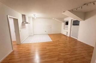 Wohnung mieten in Rudolf-Breitscheid-Str. 155, 14943 Luckenwalde, Helle 2,5-Zimmer Dachgeschosswohnung mit Balkon in Luckenwalde