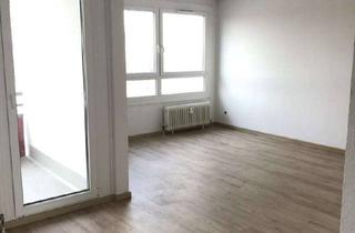 Wohnung mieten in Steglitzer Platz, 40789 Monheim, Vorsicht - FRISCH GESTRICHEN! 3 - Zimmer- Erdgeschosswohnung mit Balkon