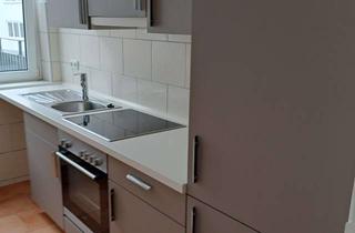 Wohnung mieten in 23552 Innenstadt, Altstadt HL im 4.2.OG - WG geeignet- 2 Zimmer vom Flur erreichbar EBK, Bad u. WC, WG möglich !!
