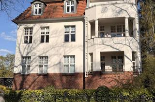Wohnung mieten in Blumenthalstraße, 14163 Zehlendorf, Altbau-Charme trifft Grünlage: 6,5 Zimmer mit Balkon & Garten – ruhig, sonnig, stadtnah