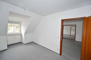 Wohnung mieten in Scholtzestraße 11, 08523 Plauen, *!Viel Potenzial!* Schöne 3-Raum-Wohnung im Dachgeschoss - WE55