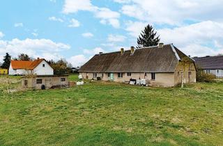 Reihenhaus kaufen in Fäsekow 15, 18513 Deyelsdorf, Auktion 11.06.2026 - Reihenhaus mit 3 WE - Bauvorbescheid für 2 EFH - leerstehend