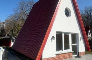 Haus kaufen in 18445 Groß Mohrdorf, Charmante Finnhütte als Wohn- oder Ferienhaus mit Pool und zwei Gartenhäusern an der Ostsee