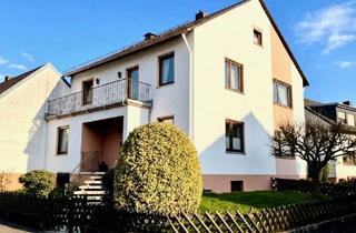 Haus kaufen in Limesweg, 56132 Becheln, Großzügiges und sehr gepflegtes Ein-/Zweifamilienhaus mit hübschem Garten, Balkon und Garage in Be