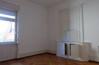 Wohnung mieten in 76530 Baden-Baden, Herrschaftliche 4 bis 5 Zimmer Villenwohnung nahe dem Festspielhaus.