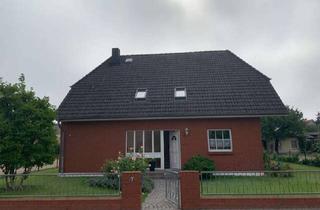 Einfamilienhaus kaufen in Karl-Liebknecht-Str. 17, 17192 Waren, Energieefzientes Einfamilienhaus mit sep. Ferienhaus in Waren 400 m von der Müritz entfernt