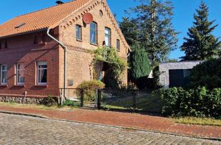 Haus kaufen in 19249 Lübtheen, Charmantes 1-2 Familienhaus, in bester Innenstadtlage mit Landgarten!