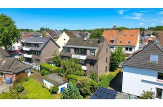 Haus kaufen in 46242 Fuhlenbrock, Haus mit Pool, zwei Balkonen, Terrasse und zwei Garagen - Gestaltungspotential, Zweifamilienoption