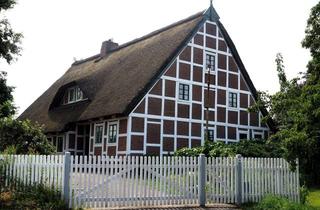 Haus kaufen in Kohlenhusen 22, 21635 Jork, Exklusives historisches Anwesen mit zwei Häusern und Pferdestall im Alten Land