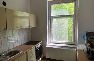 Mehrfamilienhaus kaufen in 08527 Reinsdorf, Zwei große Mehrfamilienhäuser in der Südvorstadt