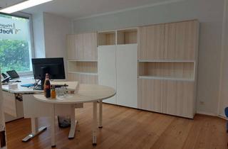 Gewerbeimmobilie kaufen in Horst Kohl Straße, 12157 Steglitz, Moderne 3-Zimmer-Büroeinheit mit Einbauküche