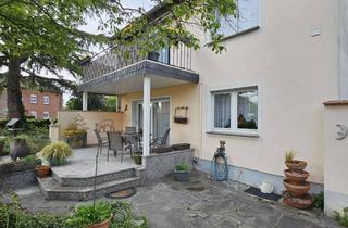 Immobilie mieten in Schwanstrasse 12, 47445 Moers, Frisch renovierte Wohnung mit hochwertigen Möbeln und Echtholzböden