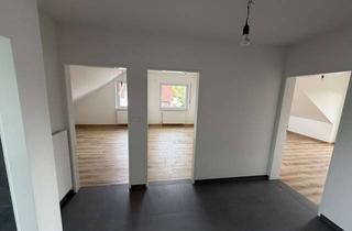 Wohnung mieten in 49661 Cloppenburg, Attraktive 3-Raum-Wohnung mit neuer EBK vom Tischler und Südbalkon in Cloppenburg