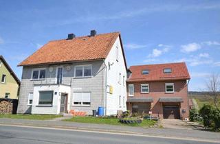 Haus kaufen in Eschershäuser Straße 29, 37632 Eimen, Fachwerkhaus mit ausgebauter Scheune in 37632 Mainzholzen