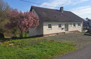 Einfamilienhaus kaufen in 57589 Pracht, Pracht - Einfamilienhaus mit ELW - Teilmodernisiert (FensterTüren 2023)