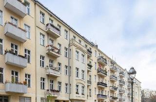 Wohnung kaufen in Freiligrathstraße 11, 10967 Berlin, Berlin - Kreuzberg Investment: Großzügige 4-Zimmer-Altbauwohnung mit Balkon nahe Parks, Cafés und dem Kanal!