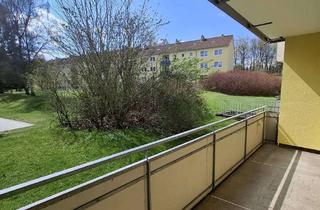 Wohnung kaufen in Scharnhorststr., 95030 Innenstadt, Modernisierte 4-Zimmer Wohnung mit Balkon - Bezugsfrei