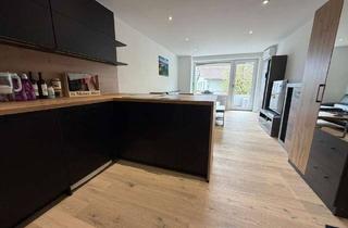 Wohnung kaufen in 96450 Coburg, Hochwertig renovierte 1,5-Zimmer-Wohnung mit Balkon in absoluter Zentrumsnähe & Campus Design