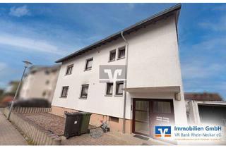 Wohnung kaufen in 69502 Hemsbach, Hemsbach: Renovierte, großflächige 4 Zimmer-Wohnung mit Loggia und Stellplatz!